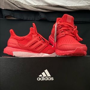 WOMENS ULTRABOOST DNA S&L